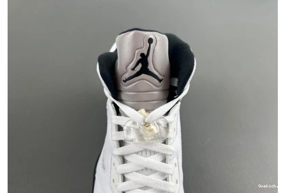 5 499 Retro and "White Jordan Black" DD0587-110 BestValue   DD0587-110 0611